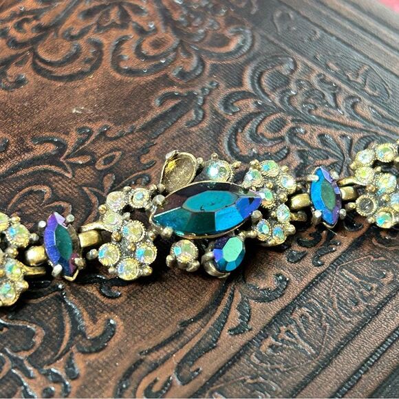 RARE Signed Vintage HOLLYCRAFT 1955 Purple Rhinestone Ornate Bracelet - Picture 4 of 6